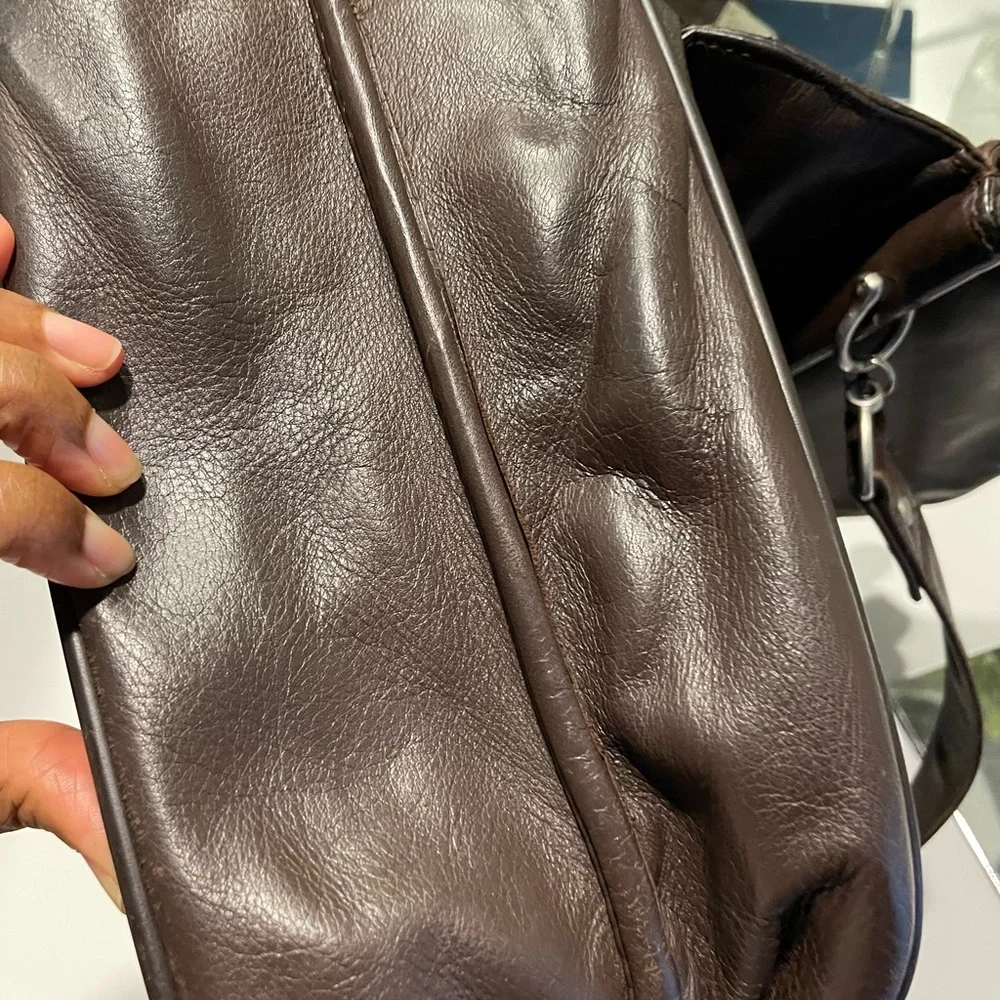 Kenneth Cole Reaction Chocolate Brown Leather Briefcase